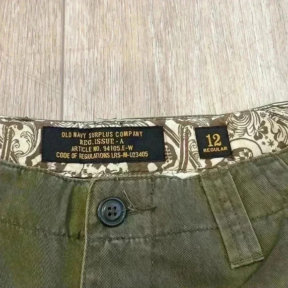 Old Navy shorts - Picture 6 of 7